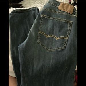 Men’s American Eagle extreme flex jeans